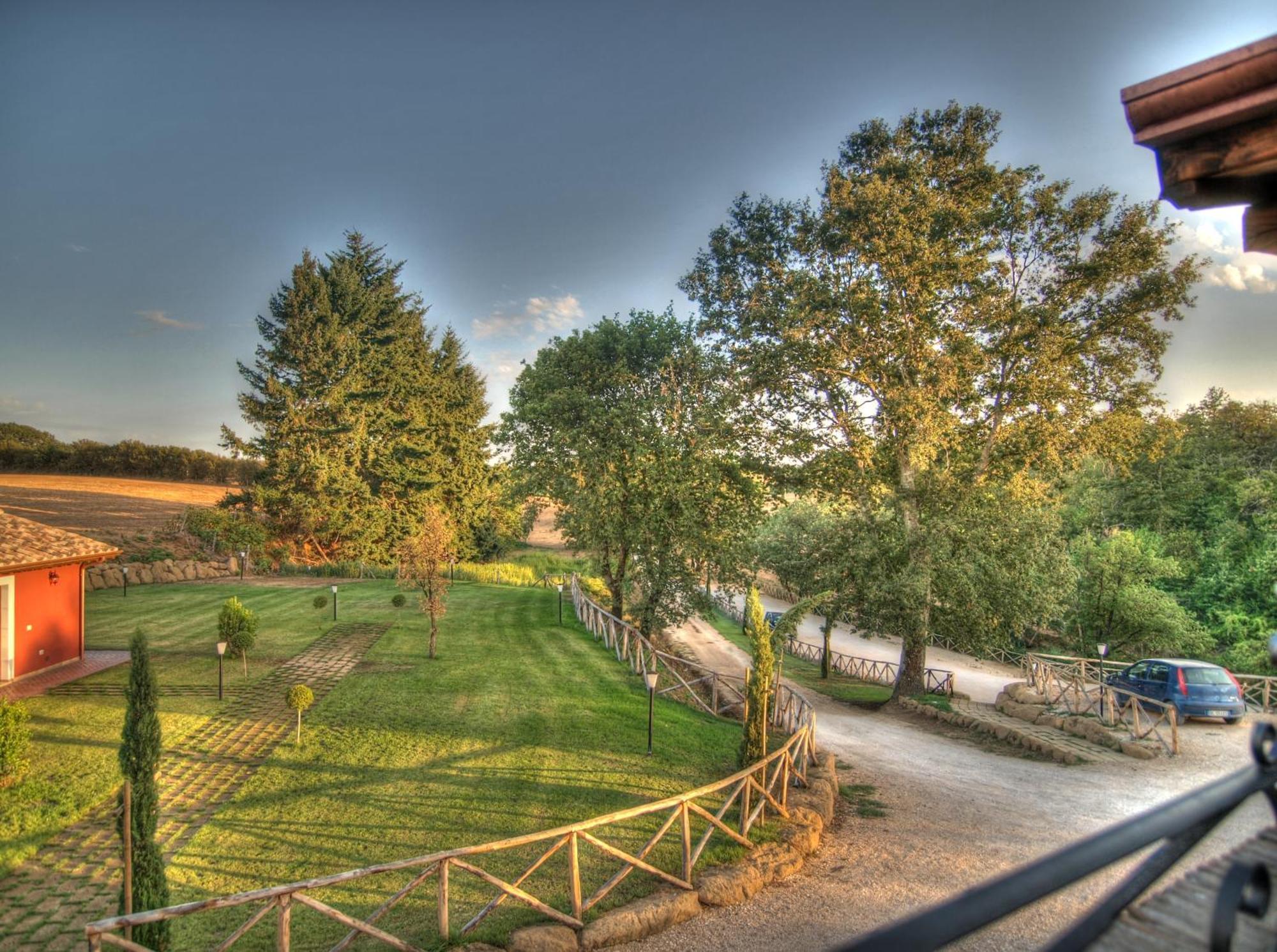 Agriturismo Podere Del Lepre San Quirico  ภายนอก รูปภาพ