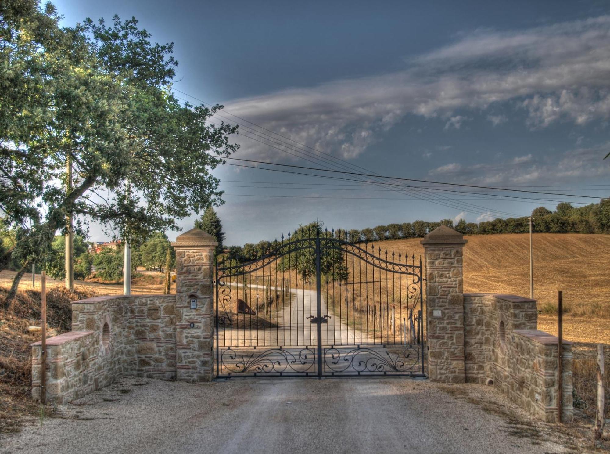 Agriturismo Podere Del Lepre San Quirico  ภายนอก รูปภาพ