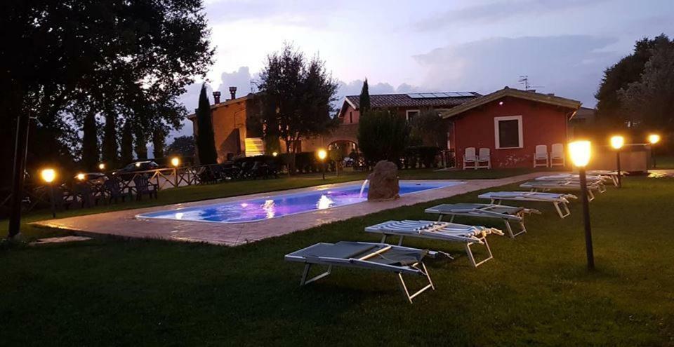 Agriturismo Podere Del Lepre San Quirico  ภายนอก รูปภาพ